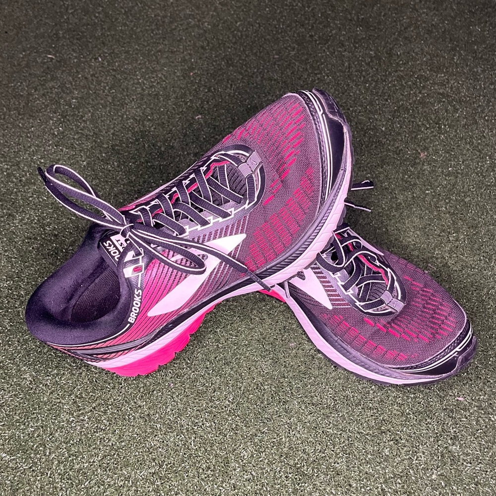 Brooks Ghost 10 Women’s Size 7.5 Pink/Black